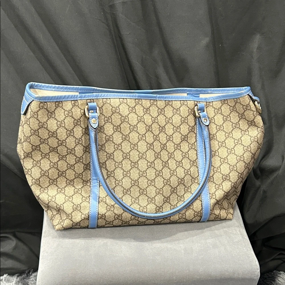 Gucci GG Supreme Joy tote bag featuring blue leather trim - Picture 8 of 13